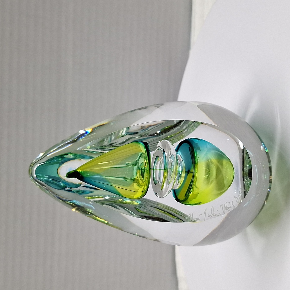 #AFE  Stunning  signed  glass paperweight / decor piece